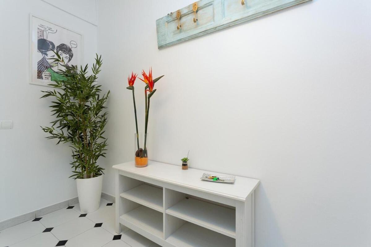 דירות הוספיטלט דה יוברגאט Click&Flat Fira Castelao מראה חיצוני תמונה