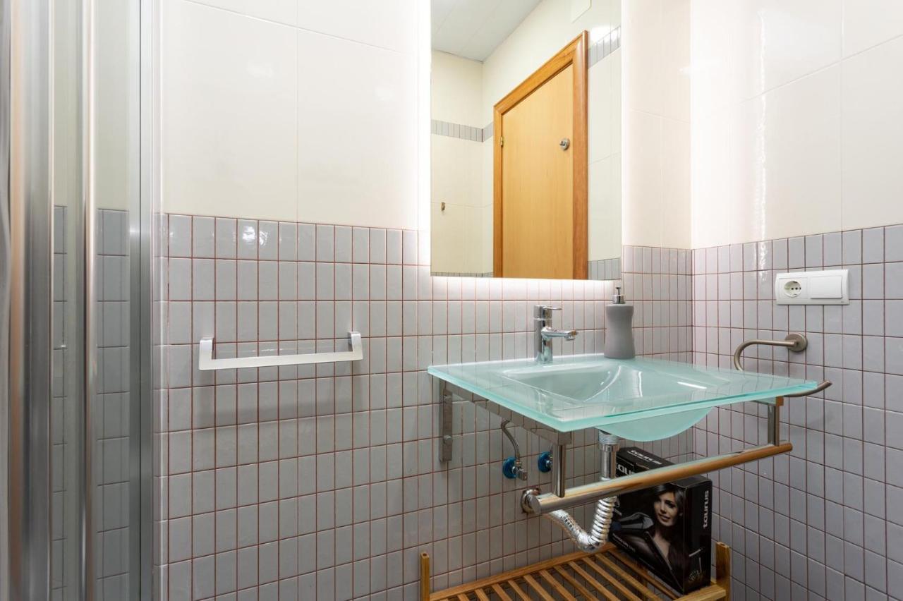 דירות הוספיטלט דה יוברגאט Click&Flat Fira Castelao מראה חיצוני תמונה